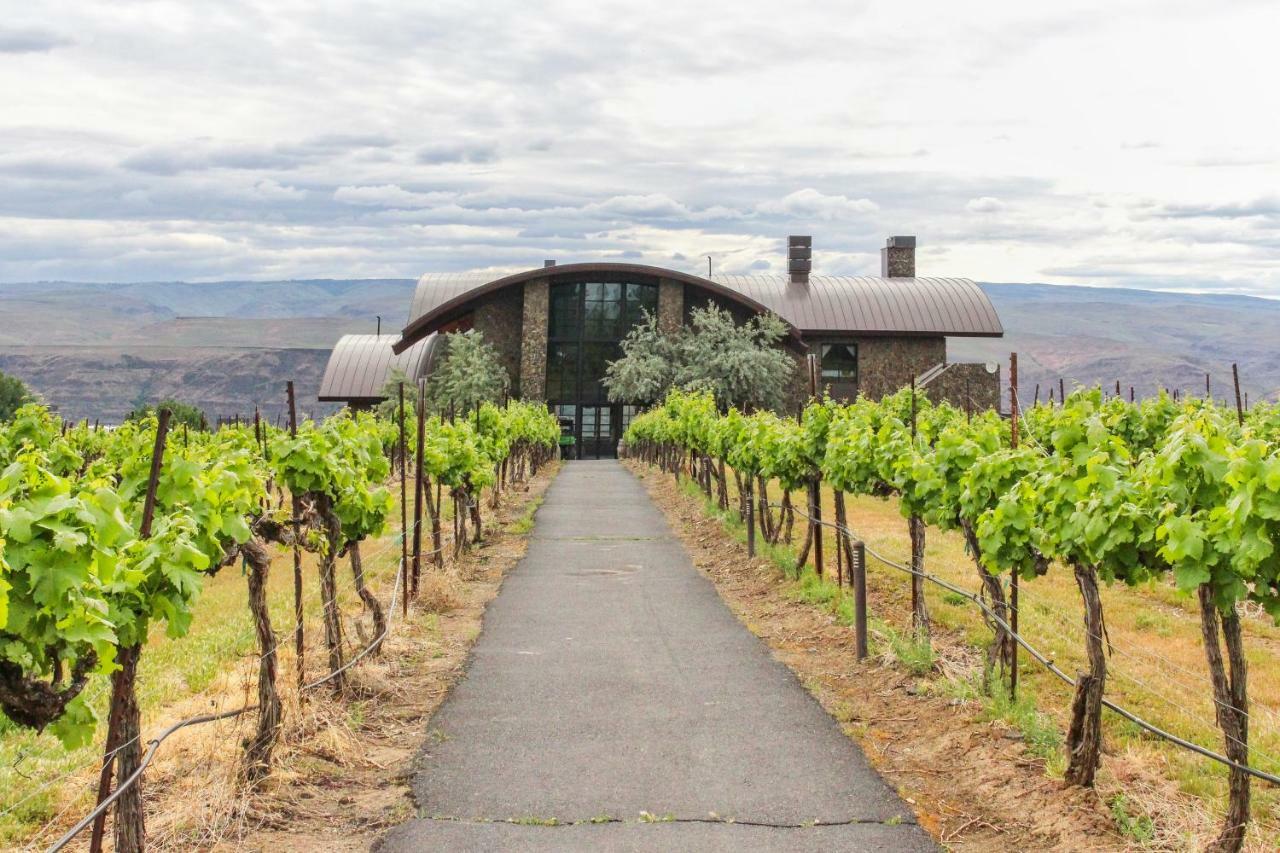 Columbia River Gorge Retreat At Cave B Ridge Quincy エクステリア 写真